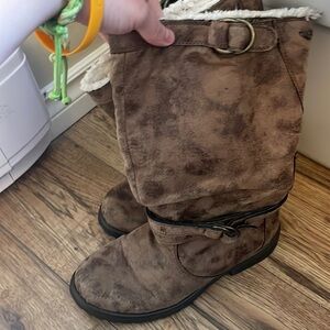 Women’s Spring or Fall Boots (shoes)​ 💗​